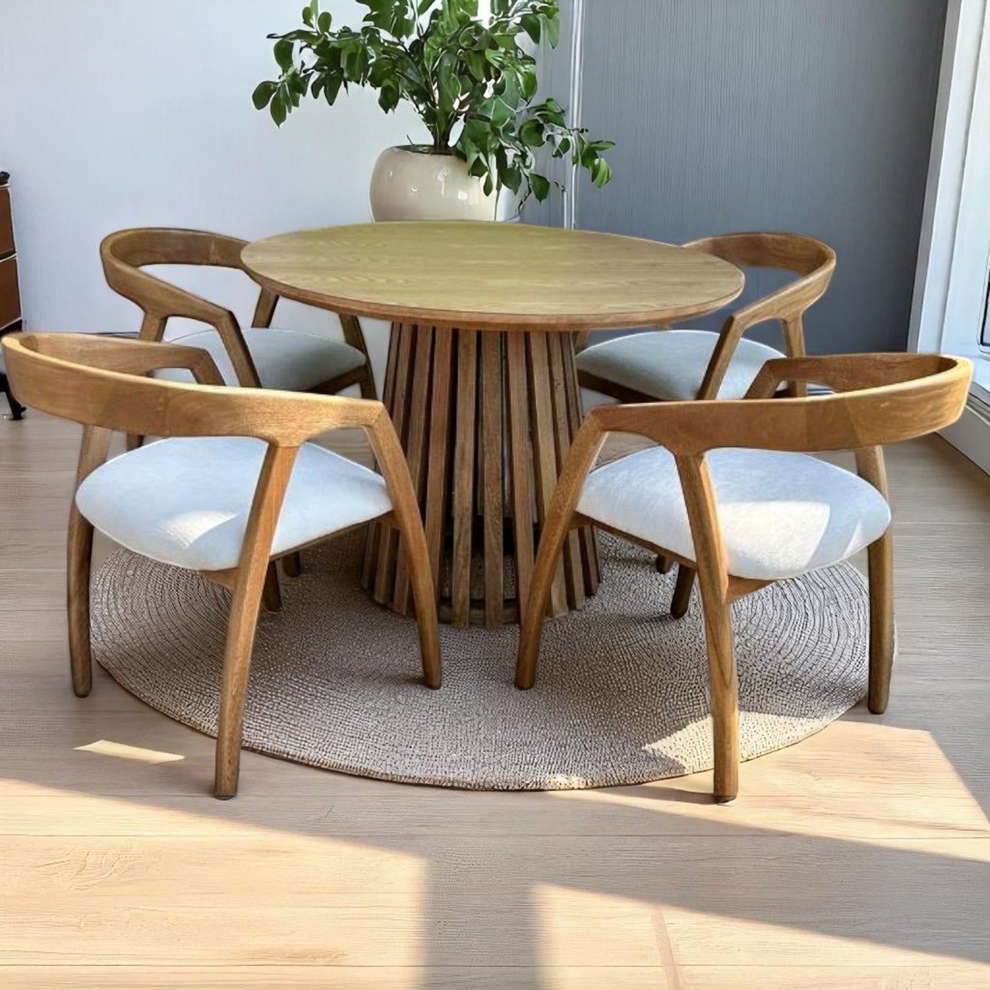 Comedor Milán con Mesa Boreal Redonda – Nórdico, Natural y Funcional