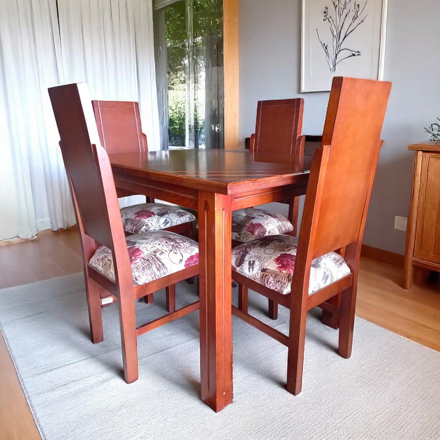 Comedor Mega con Mesa de 4 Patas – Tradición, Resistencia y Estilo