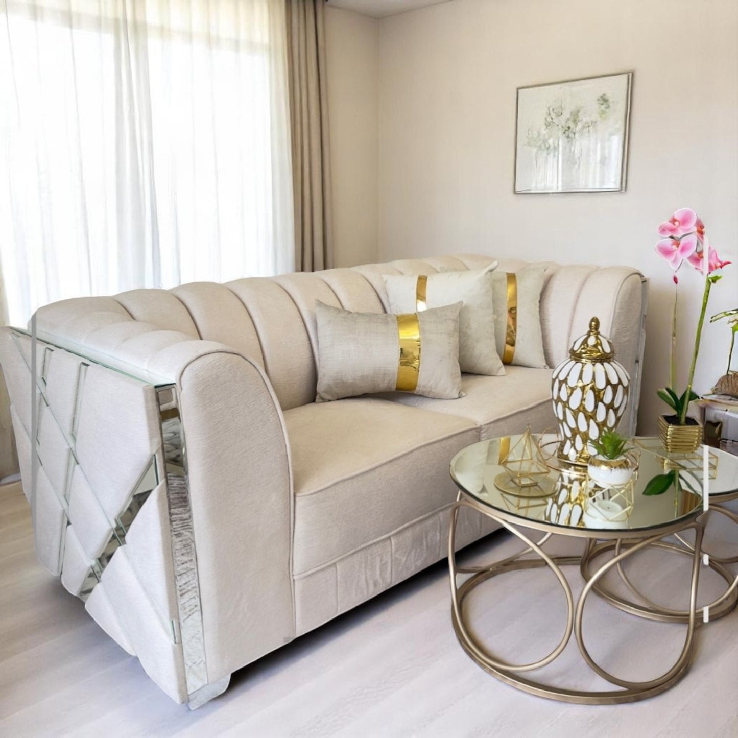 Sofá Vulcano con apliques en Madera – Glamour y Diseño en una Pieza Única