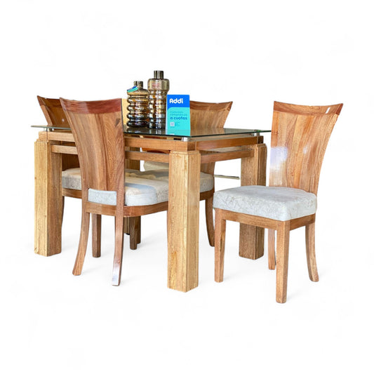 Comedor Cuchara con Mesa Minotty – Estilo Natural y Diseño Moderno